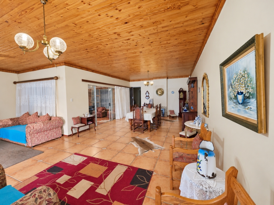 4 Bedroom Property for Sale in Wilkoppies North West